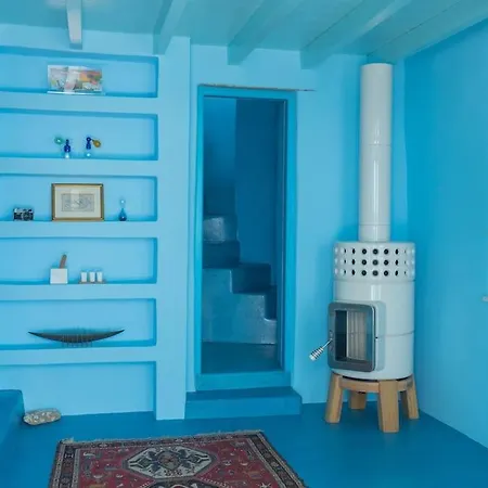 Tinos Blue House * Kardhiani